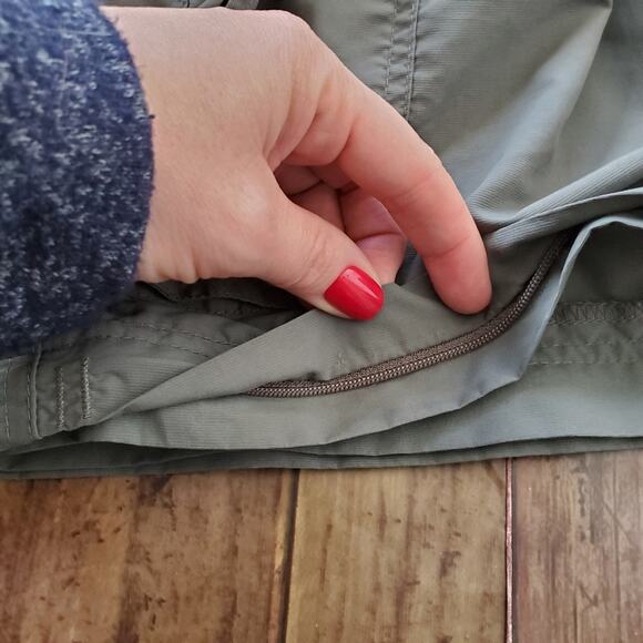 REI | Cargo Hiking Shorts with 9 Pockets - Picture 12 of 12